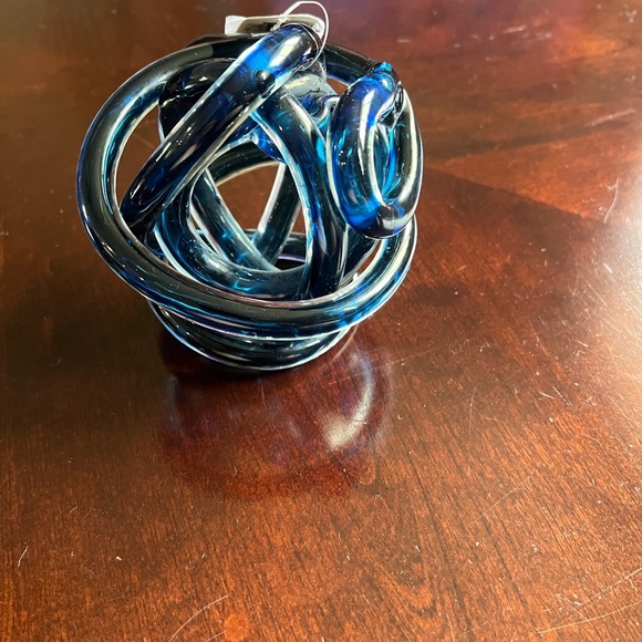 - Infinity knot - Picture 3 of 3